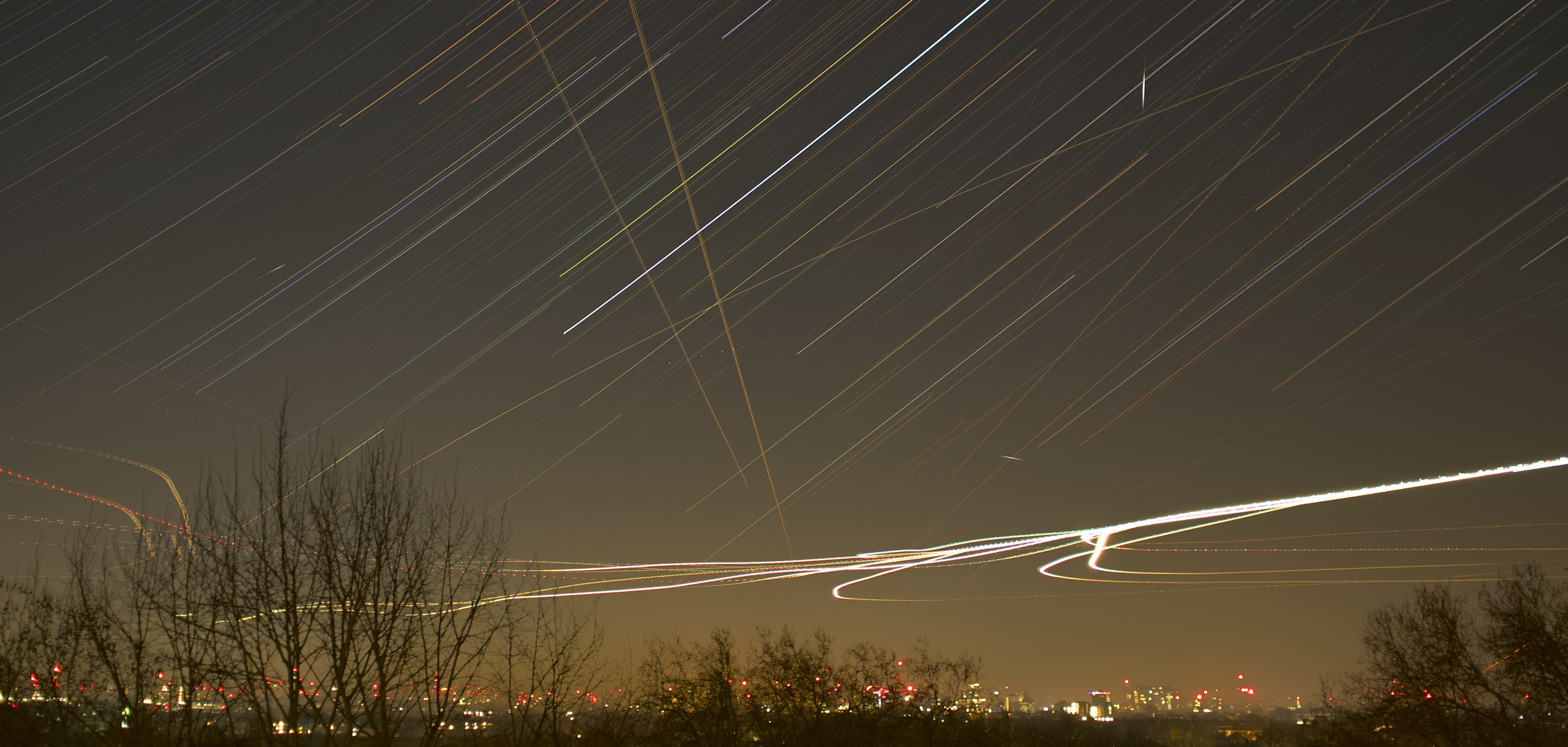 Planes Fly Over London