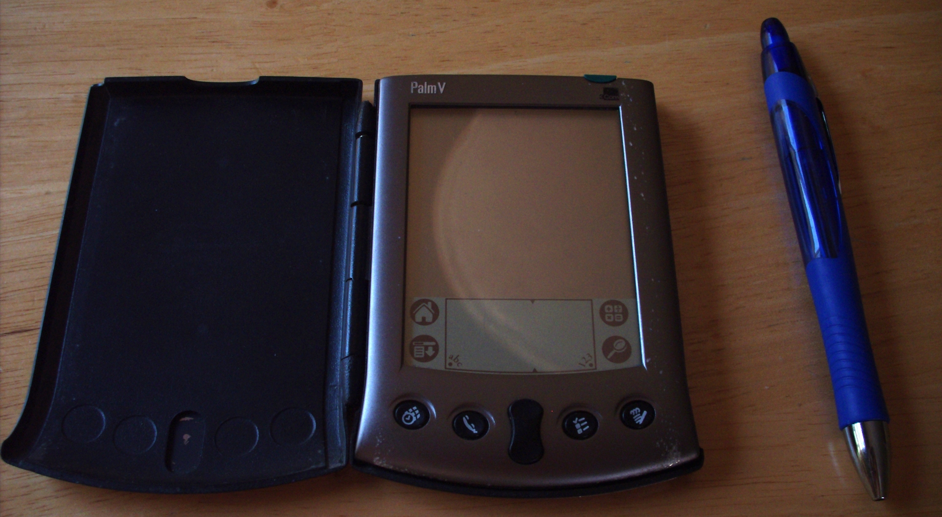 A Palm V PDA — Image from Wikipedia